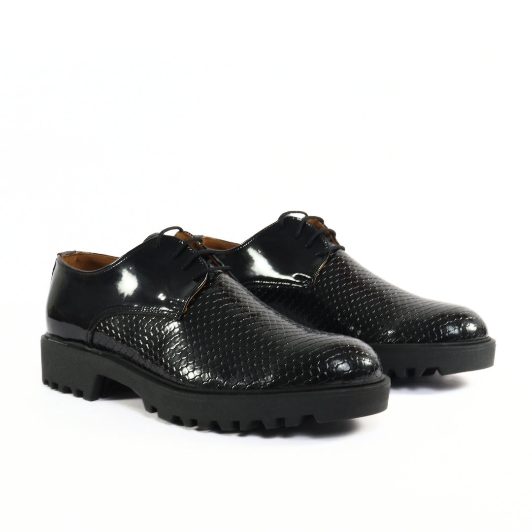 ZAPATO LISBOA TRACKER CHAROL