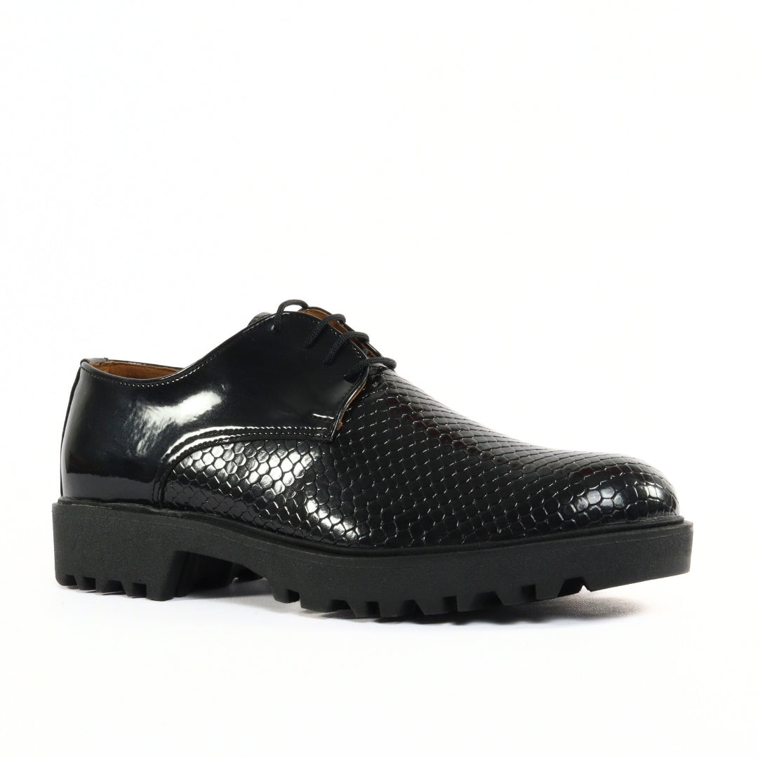 ZAPATO LISBOA TRACKER CHAROL