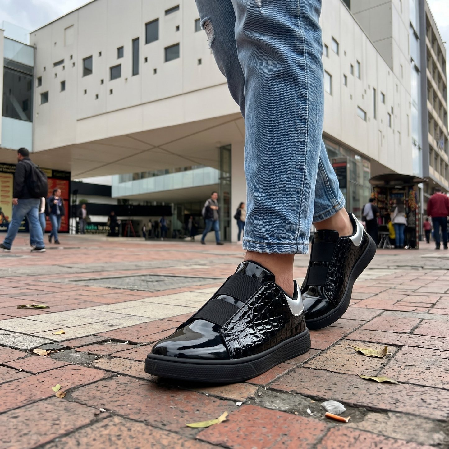 TENIS TOKIO NEGRO